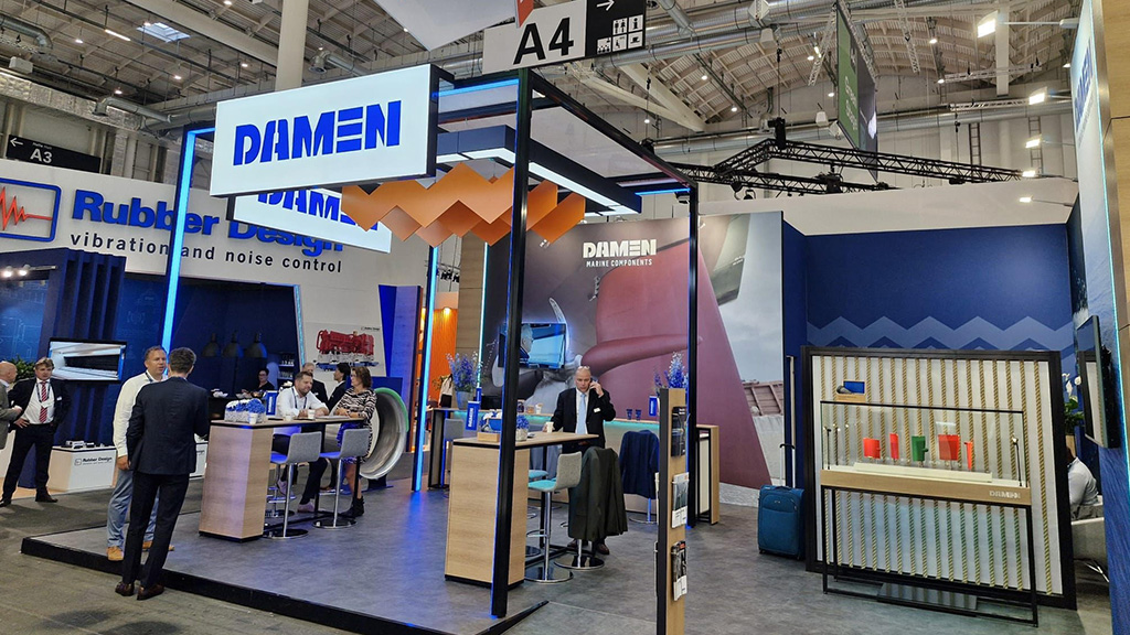 De stand van DSMS en Damen Marine Components op de SMM in Hamburg.